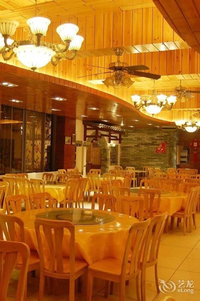 Yangshuo River Valley Resort Hotel ภายนอก รูปภาพ